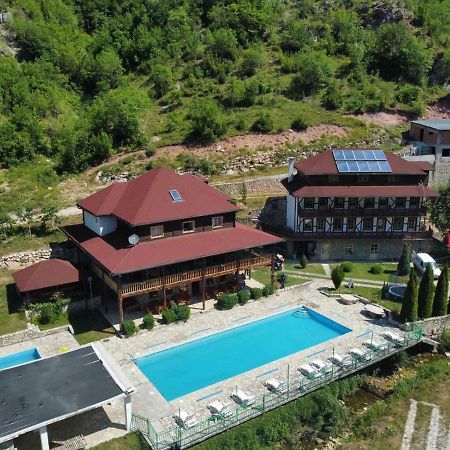 Hotel & Camping Etno Selo Vrelo Μπέρανε Εξωτερικό φωτογραφία