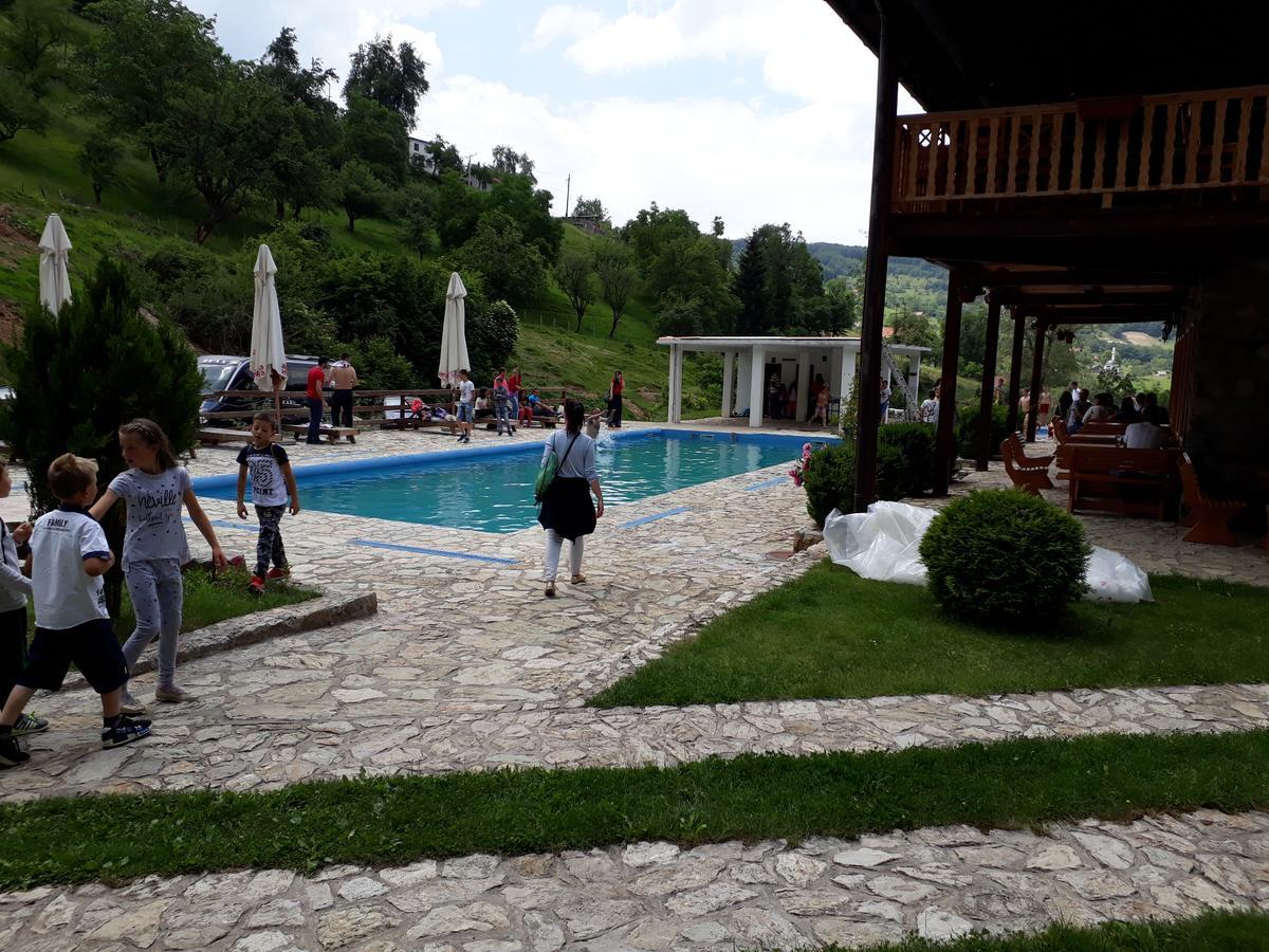 Hotel & Camping Etno Selo Vrelo Μπέρανε Εξωτερικό φωτογραφία